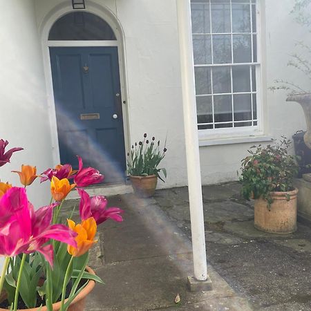 Luxury Flat In Totnes Apartment Bagian luar foto